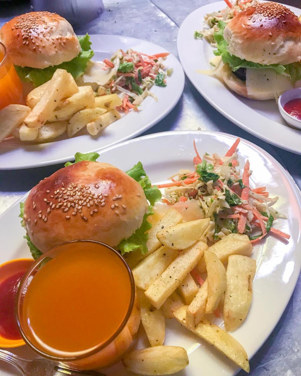 Hotel Yac Donalds Kāgbeni Esterno foto